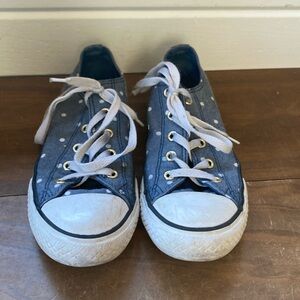 Girls converse size 3